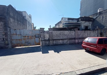 Venta casa de 3 ambientes, sobre lote de 20x44, Villa Lugano.